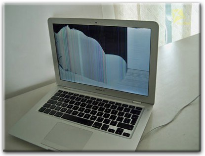 Замена матрицы Apple MacBook в Астрахани