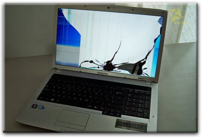 замена матрицы на ноутбуке Samsung в Астрахани